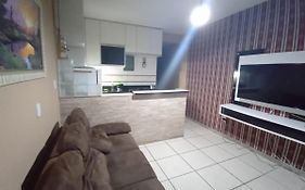 Apartamento Mob à 5 minutos da Praia do Forte dois quartos